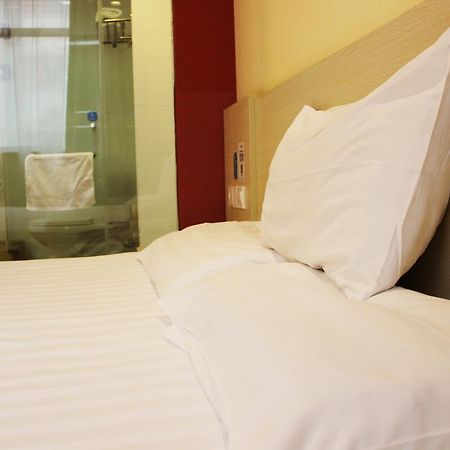 Hanting Express Shanghai Zhabei Park Branch المظهر الخارجي الصورة