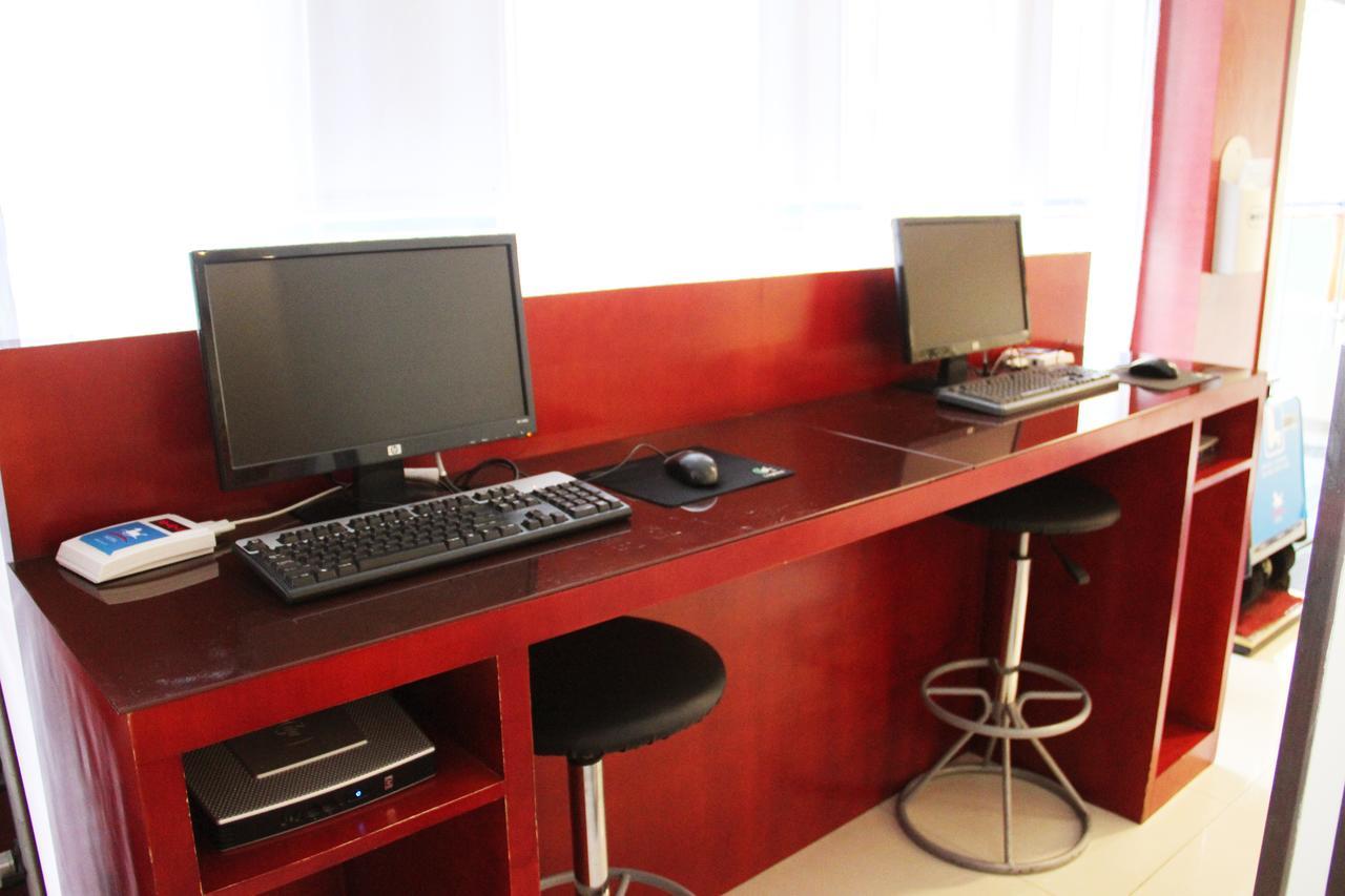 Hanting Express Shanghai Zhabei Park Branch المظهر الخارجي الصورة
