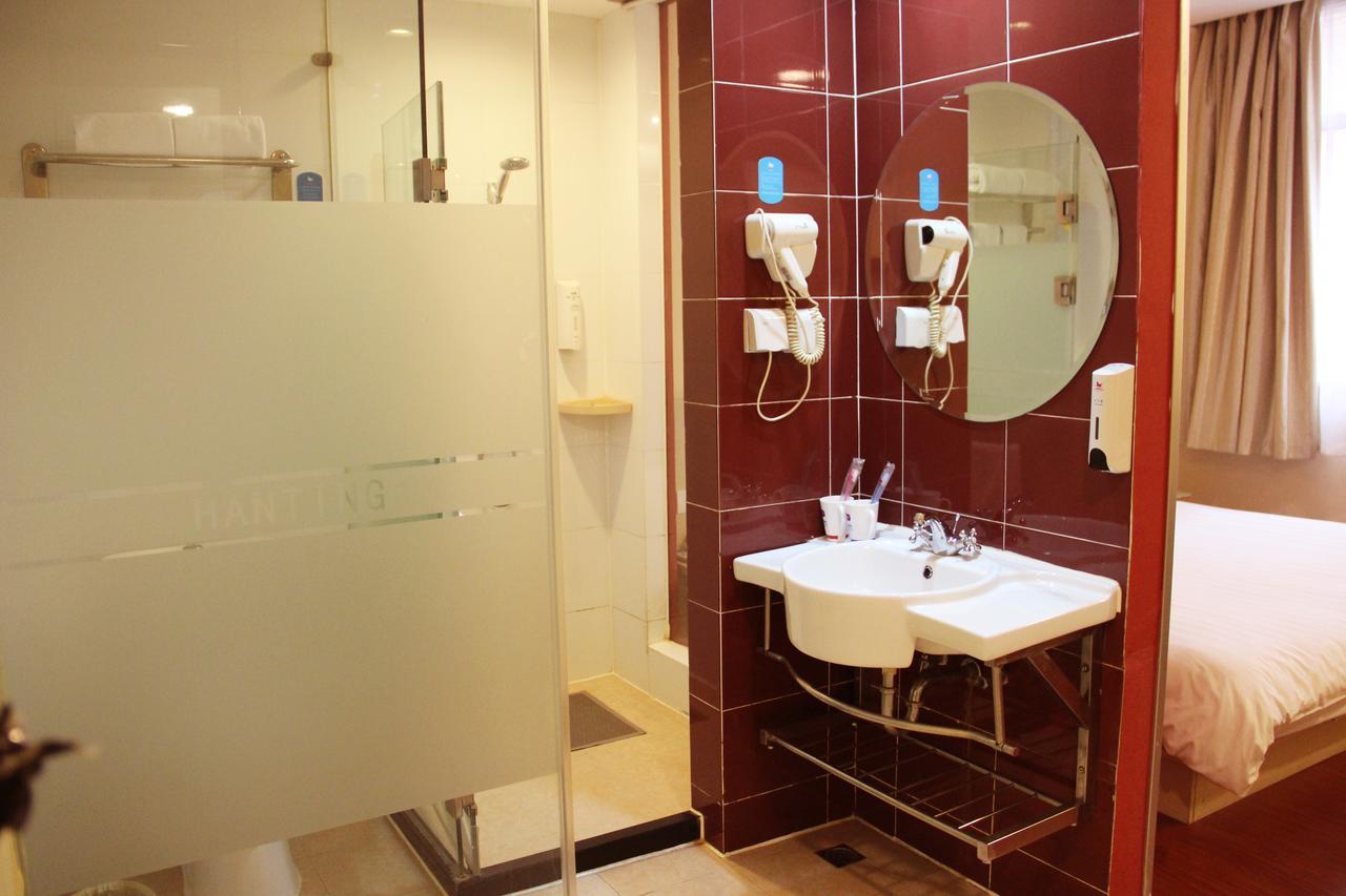 Hanting Express Shanghai Zhabei Park Branch المظهر الخارجي الصورة