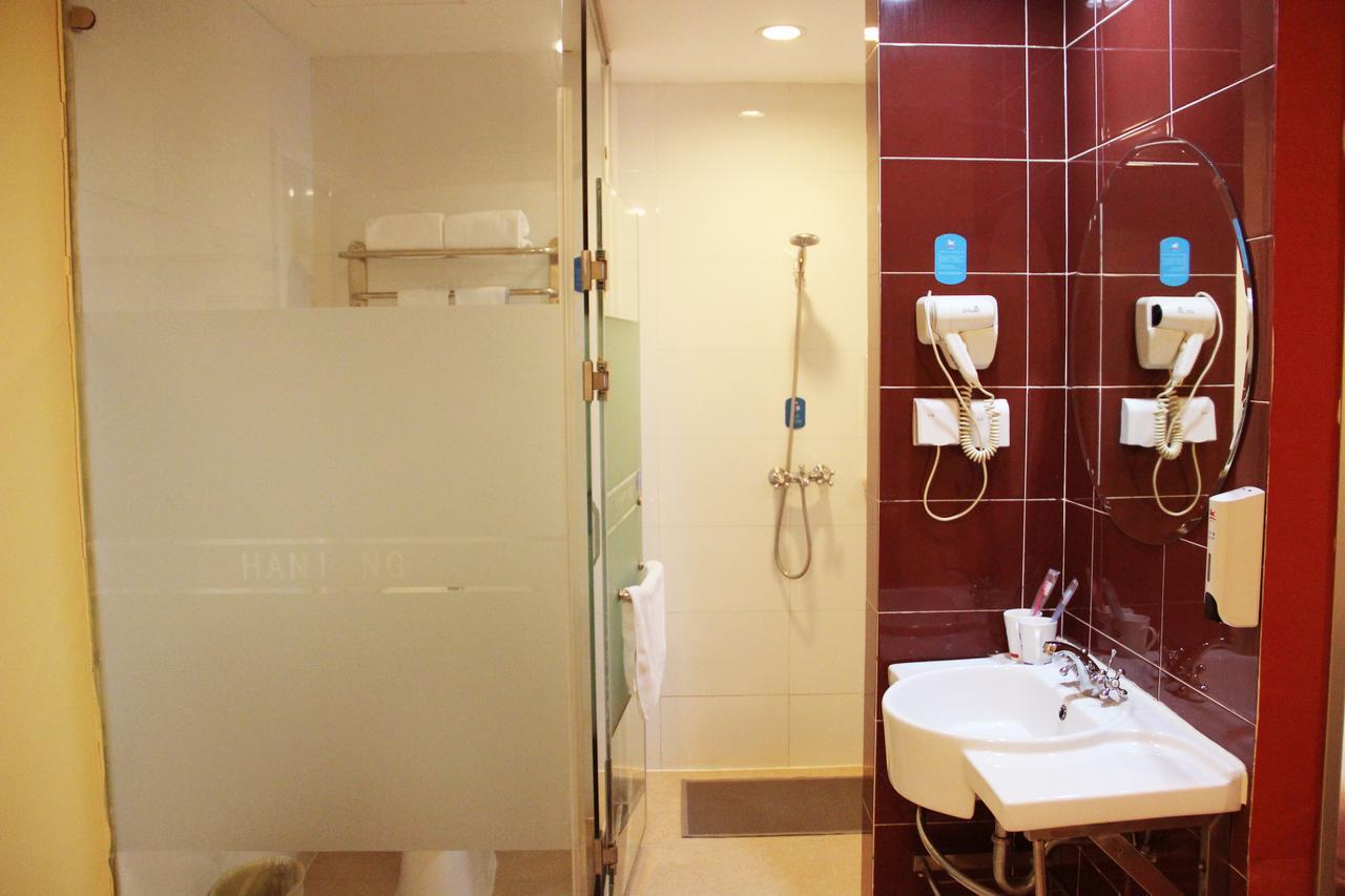 Hanting Express Shanghai Zhabei Park Branch المظهر الخارجي الصورة